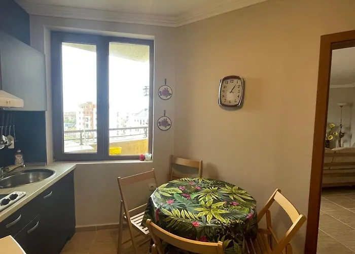 Quiet 1-bed Flat In Antonia Complex By Flat Mаnager Lejlighed *