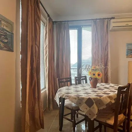 شقة Quiet 1-bed Flat In Antonia Complex By Flat Mаnager سفيتي فلاس
