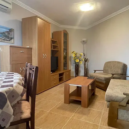 Quiet 1-bed Flat In Antonia Complex By Flat Mаnager דירה סבטי ולאס