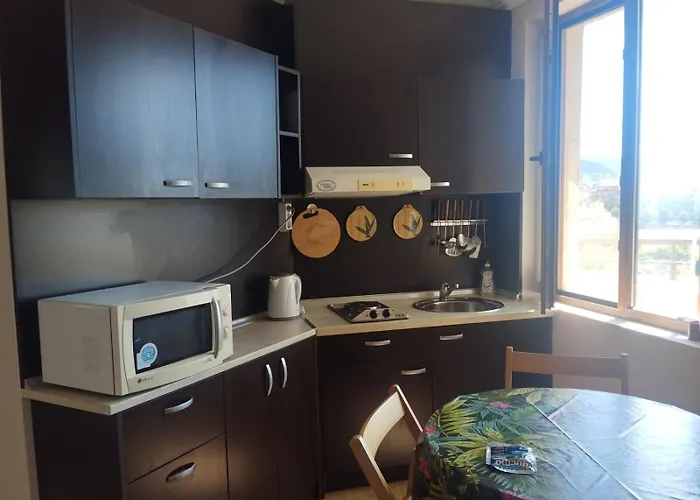 Quiet 1-bed Flat In Antonia Complex By Flat Mаnager Апартаменты